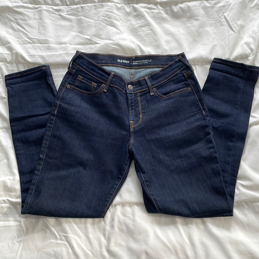 Old Navy Curvy Mid-rise dark blue skinny Jean size 4